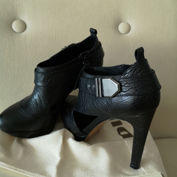 Diesel - High heeled ankle boots - Picture 14 of 15